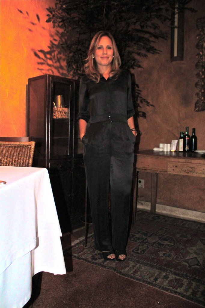 Look do dia noite jantar macacão preto