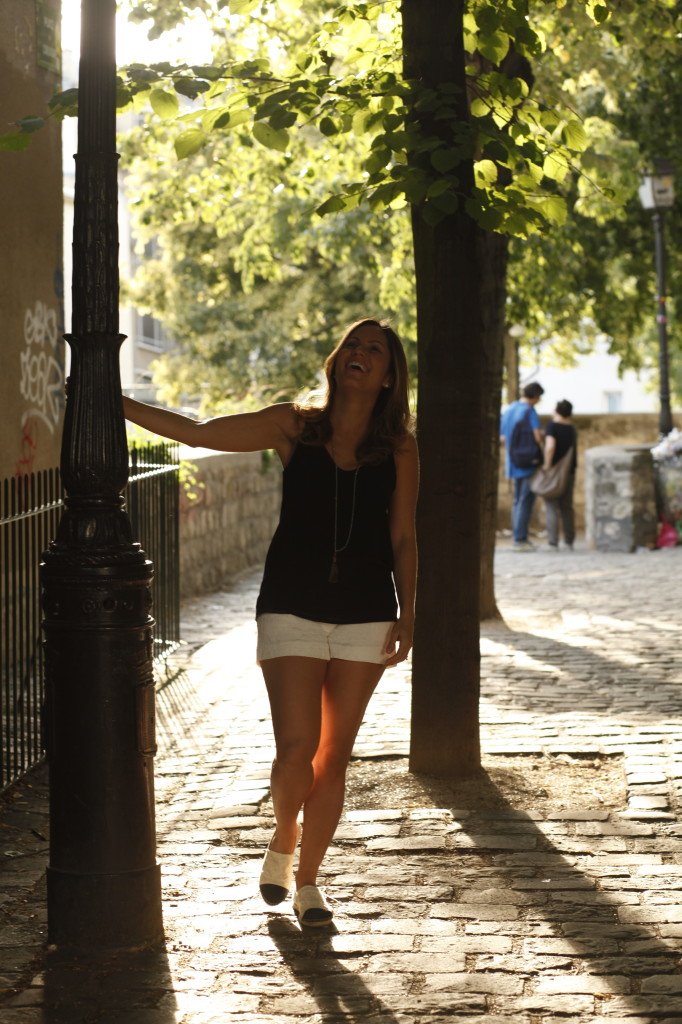 Pérolas da chris paris montmartre look do dia short branco regata zara preta espadrilhe chanel 3