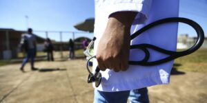 Leia mais sobre o artigo Congresso aprova exame obrigatório para exercício da medicina